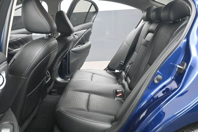 Certified Used 2019 Blue INFINITI 3.0t LUXE image 5