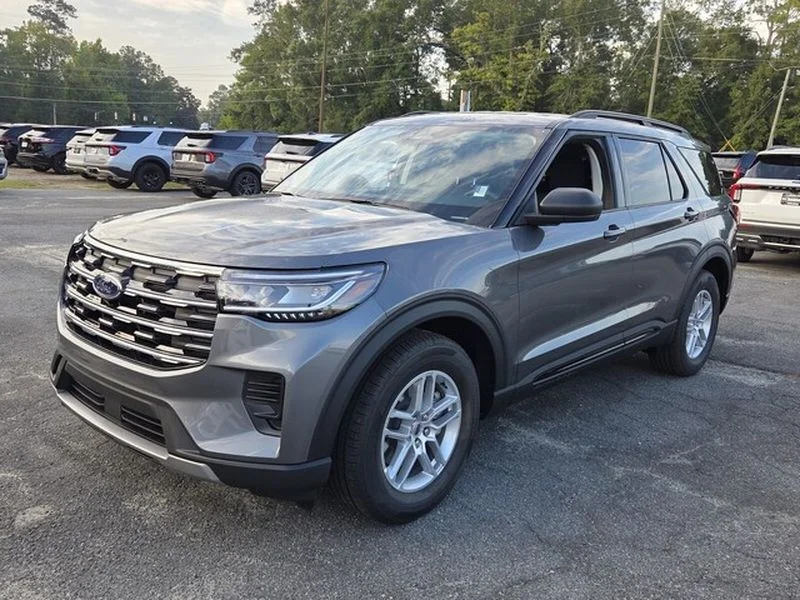 New 2026 Carbonized Gray Metallic Ford Active image 3