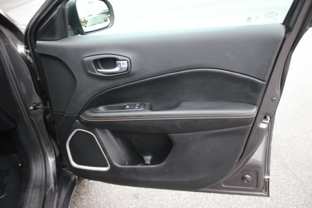 Used 2019 Gray Jeep Latitude image 31