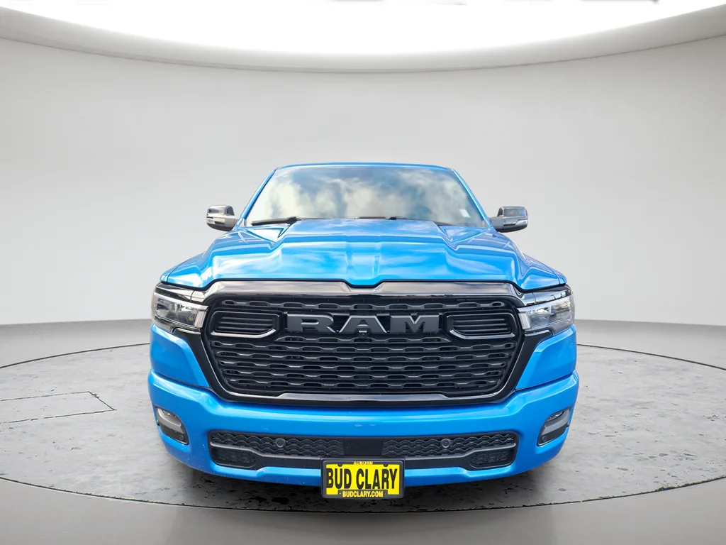 New 2026 Hydro Blue Pearl-Coat Exterior Paint RAM Big Horn/Lone Star image 8