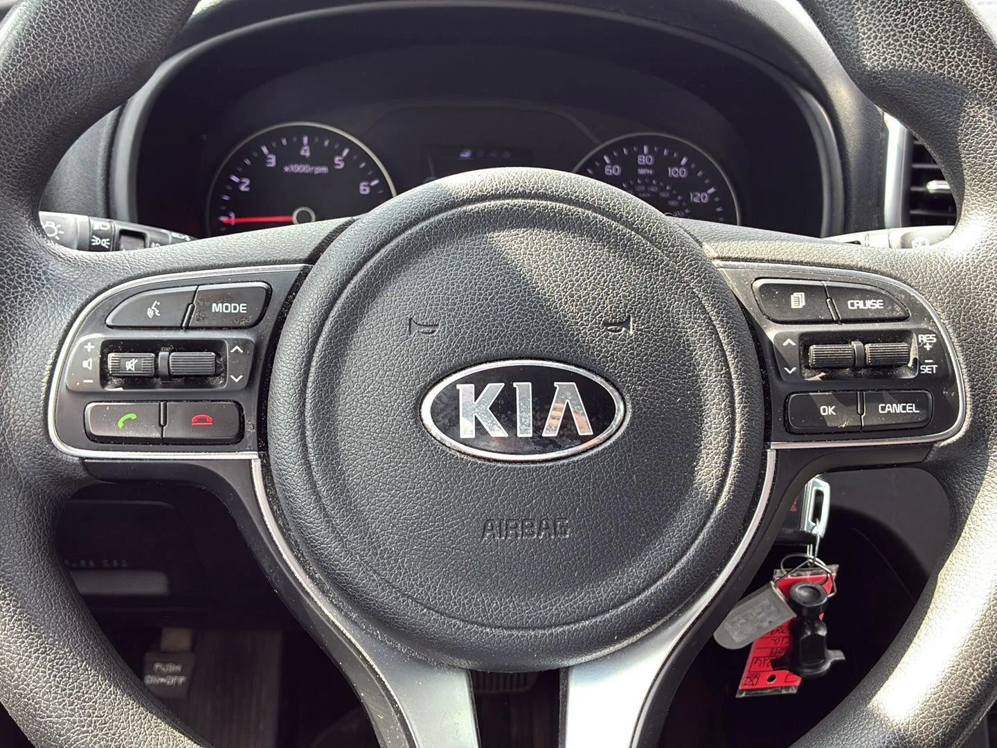 Used 2018 Mineral Silver Kia LX image 29