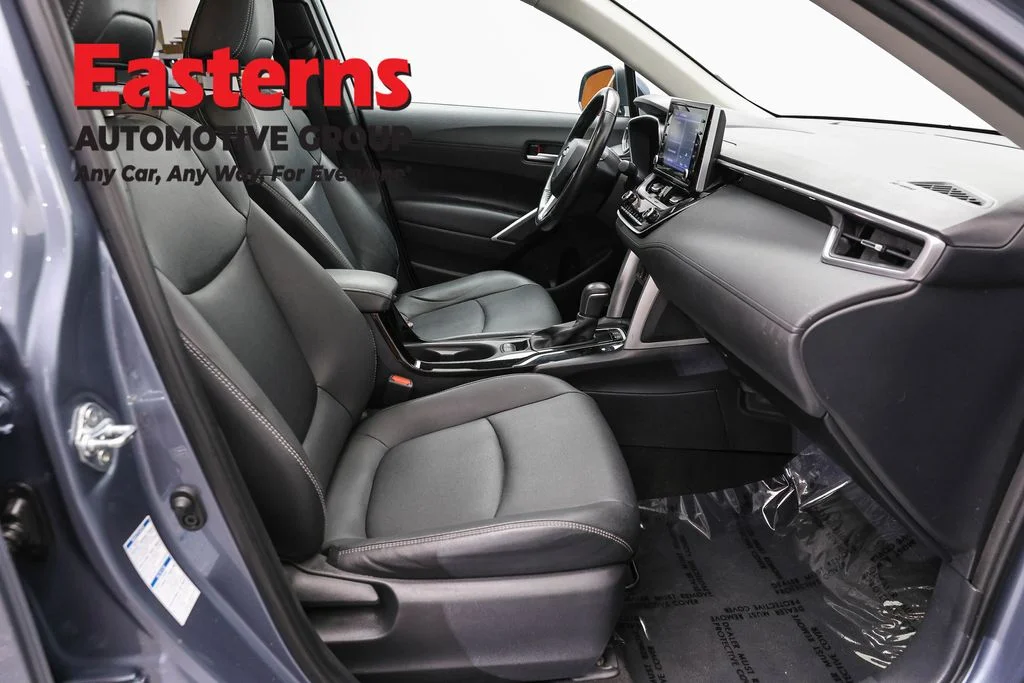 Used 2022 Gray Toyota XLE image 24