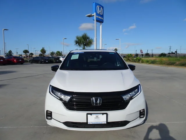 Used 2024 Platinum White Pearl Honda Sport image 16