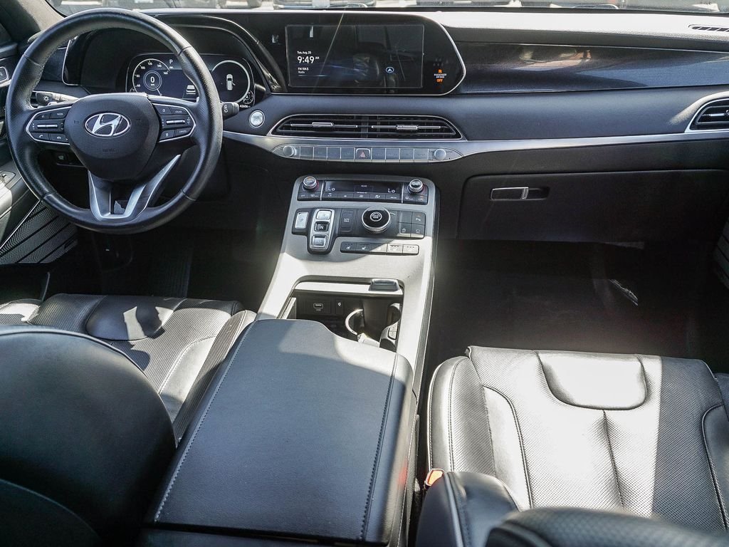 Used 2021 Black Hyundai Calligraphy image 14