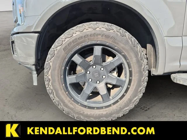 Used 2018  Ford XLT image 9