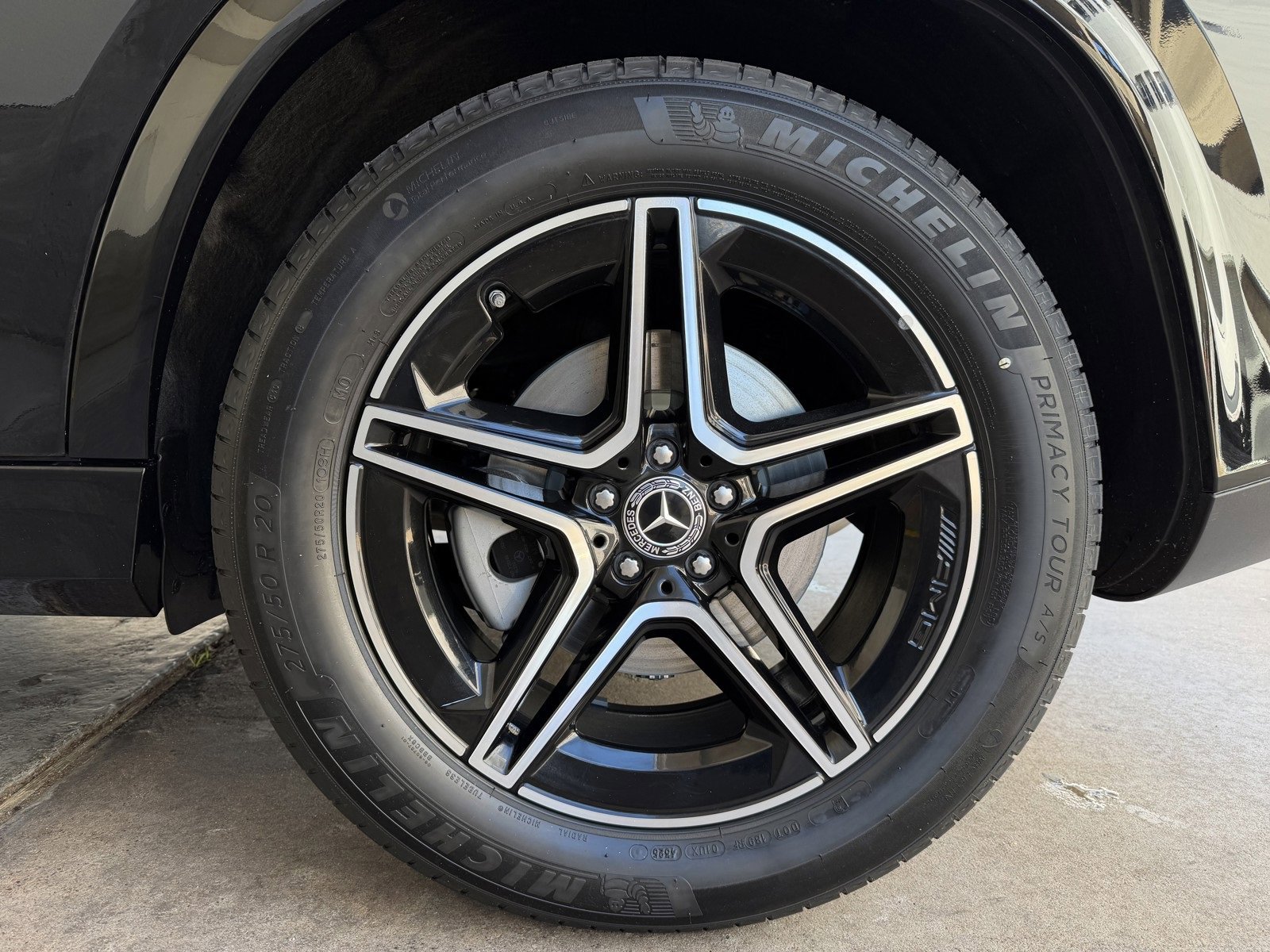 New 2026 Obsidian Black Metallic Mercedes-Benz GLE 350 image 43