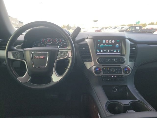 Used 2017 Onyx Black GMC SLE image 4