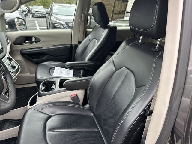 Used 2023 Gray Chrysler Touring L image 16
