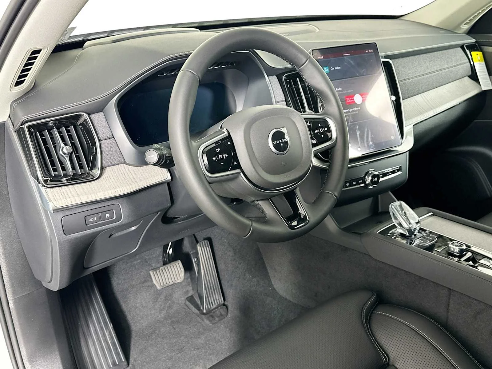 2025 Volvo XC90 Ultra - Photo 9