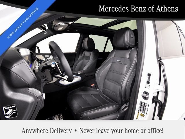 New 2026 MANUFAKTUR Moonlight White Magno Mercedes-Benz GLE 53 AMG® image 4
