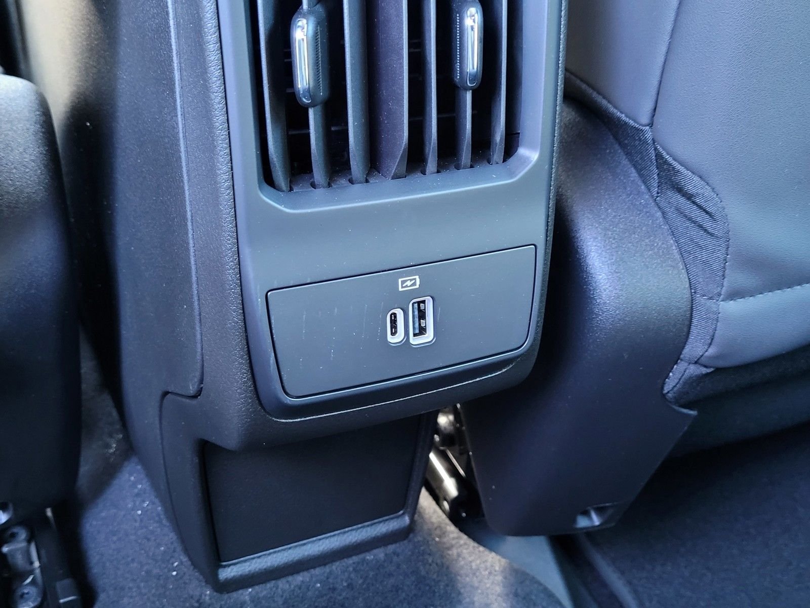 2025 Alfa Romeo Tonale Base - Photo 8