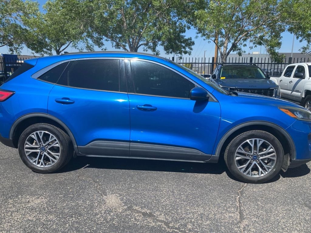 Used 2020 Blue Ford SEL image 24
