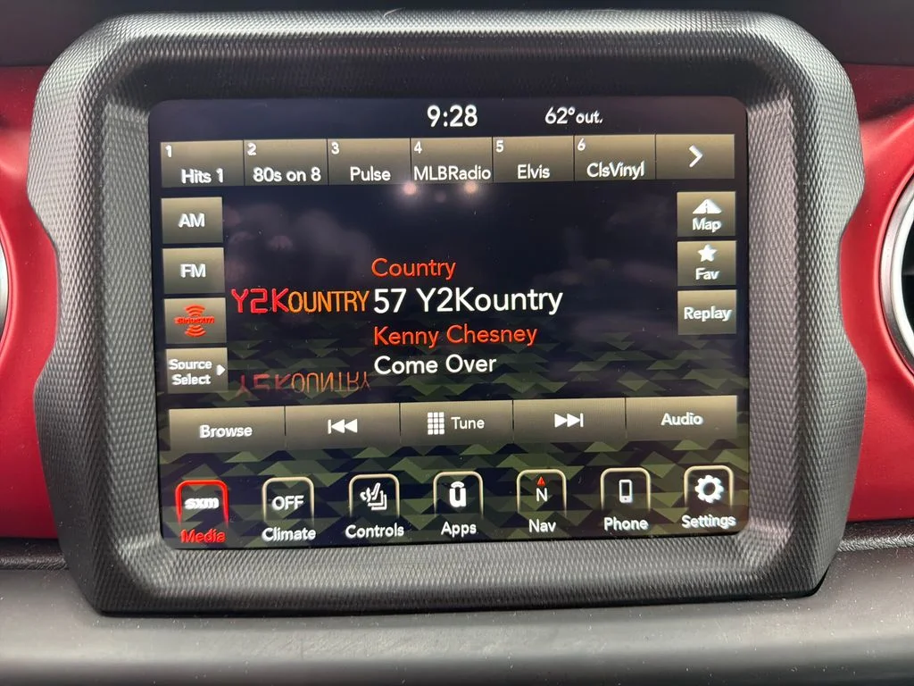 Used 2021 Black Jeep Unlimited Rubicon image 18