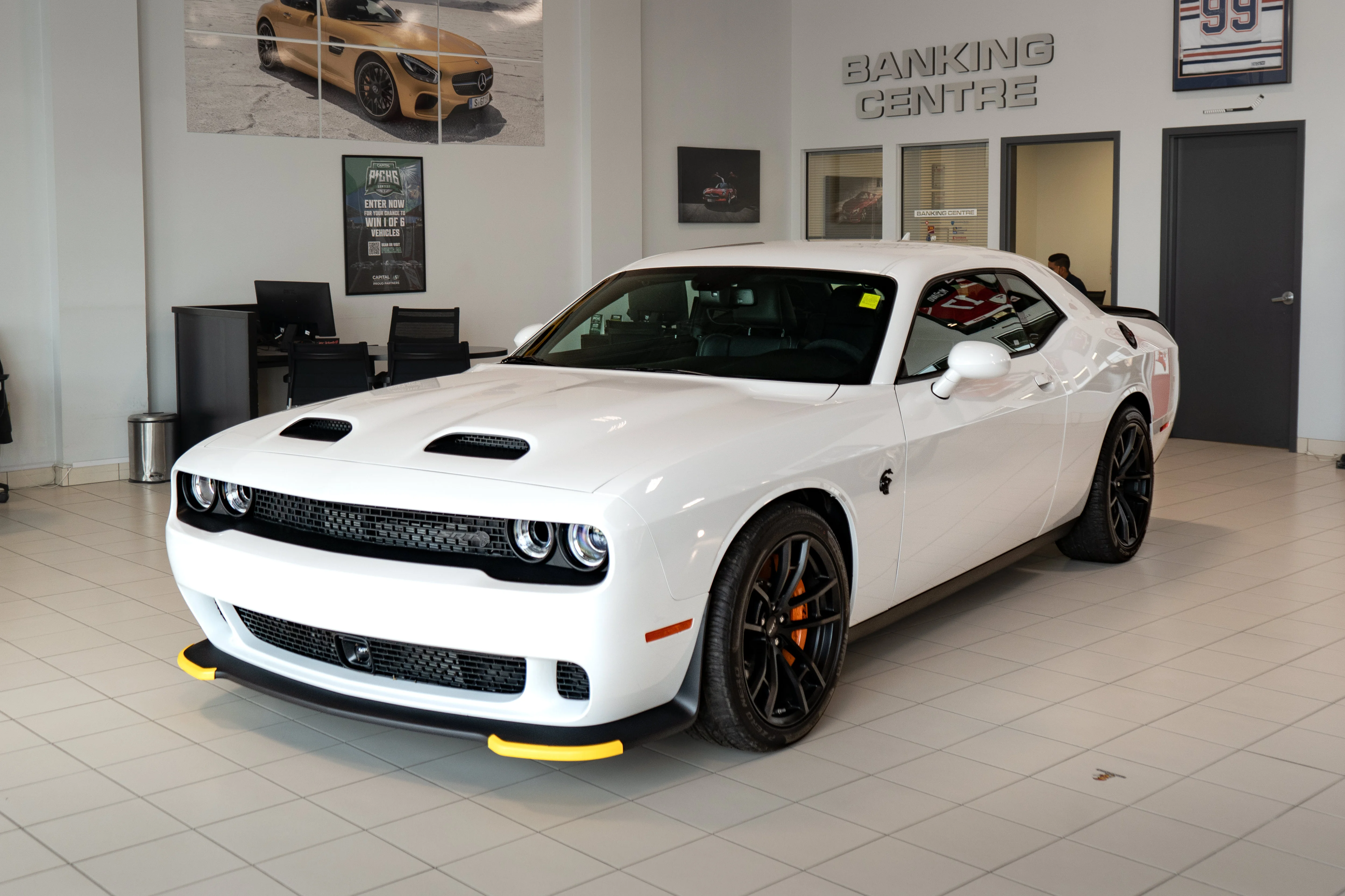 Used 2023 White Knuckle Dodge SRT Hellcat Jailbreak*NO LUX TAX! | 717HP!! | Only 233KM! | Cooled Alcantara Seats | Harman/Kardon image 2