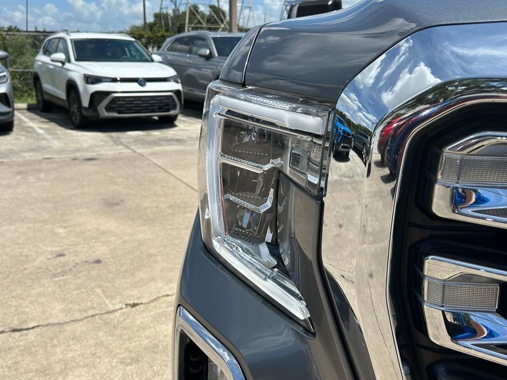 Used 2021 Gray GMC SLT image 32