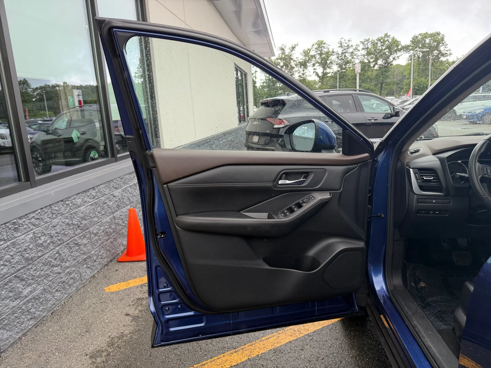 Certified Used 2023 Caspian Blue Metallic Nissan SV image 28