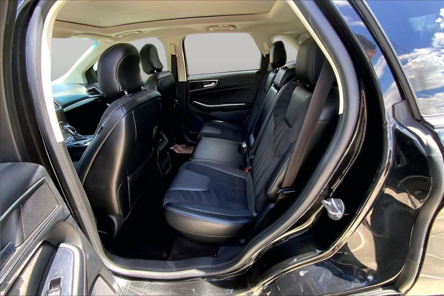 Used 2015 Tuxedo Black Ford Sport image 20