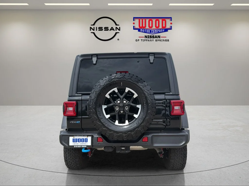 Used 2025 Black Jeep Rubicon image 3