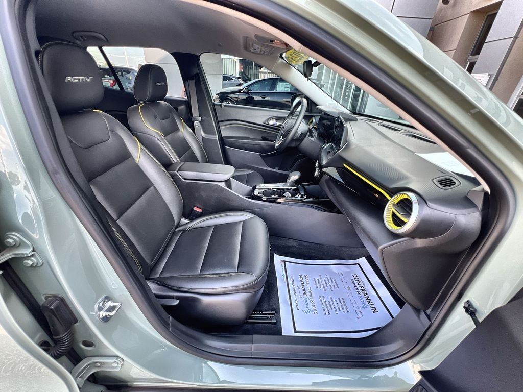 Used 2025 Green Chevrolet ACTIV image 23