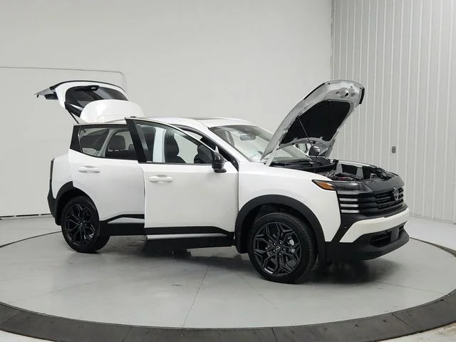 New 2026 White Nissan SR image 9