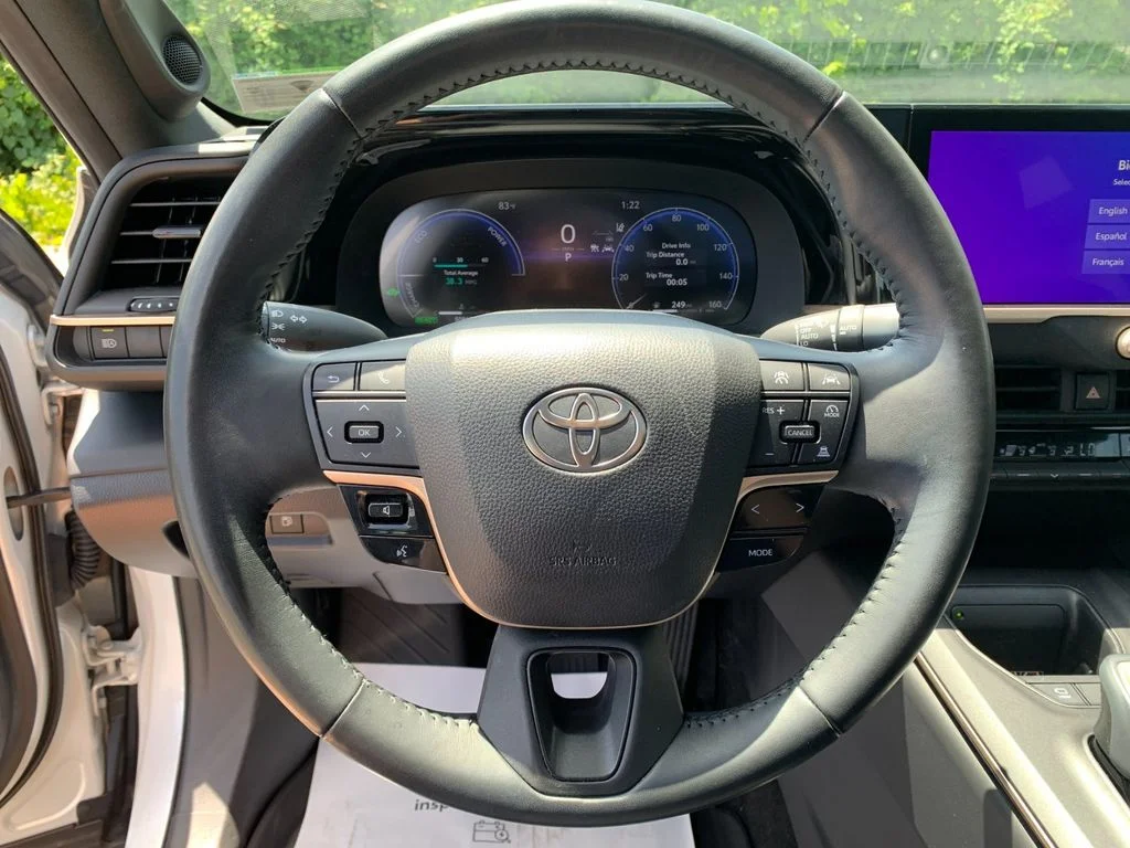 Used 2023 White Toyota Limited image 27