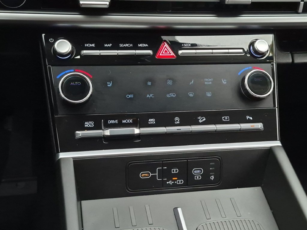 Used 2024 Silver Hyundai SEL image 21