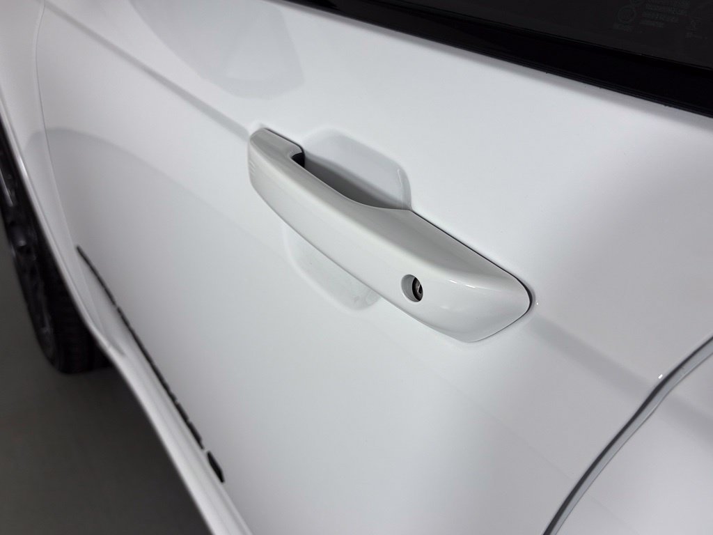 New 2027 Bright White Clear-Coat Paint Jeep Summit image 12