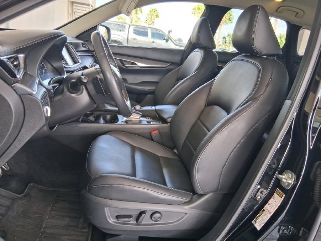 Used 2023 Black INFINITI PURE image 18