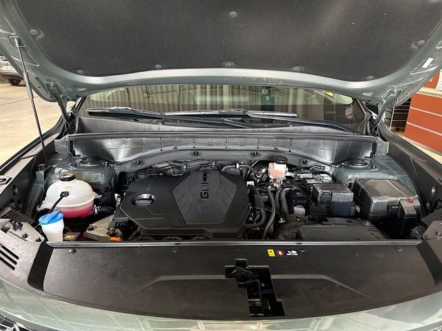Used 2023  Kia X-Line S image 31