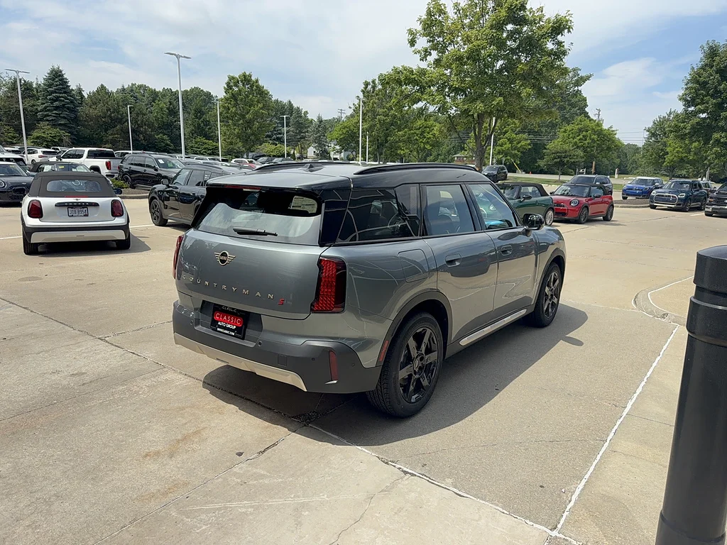 New 2027 Smokey Green Metallic MINI S image 3