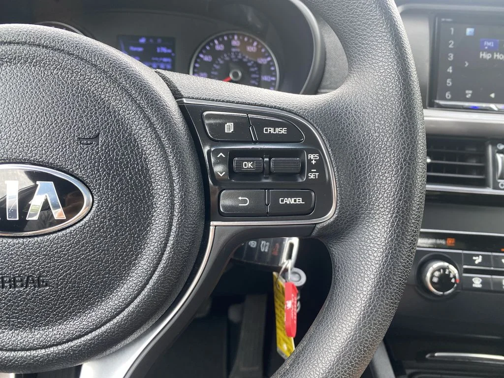 Used 2017 Sparkling Silver Kia LX image 21