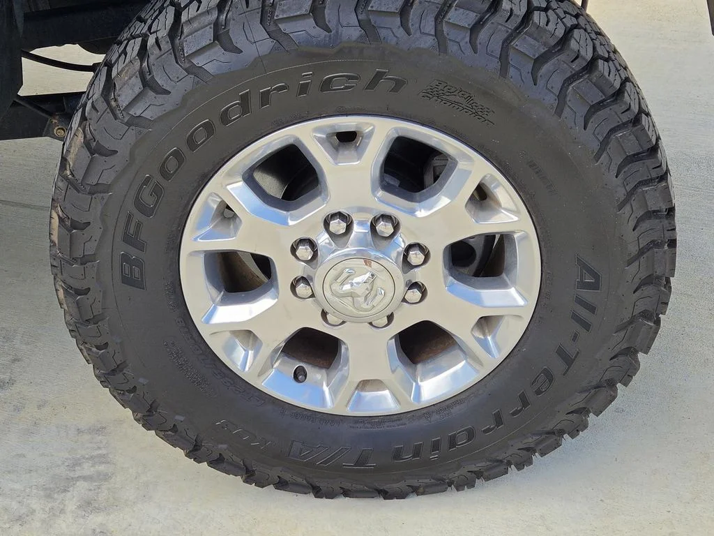 Used 2019 Black Ram Laramie image 47