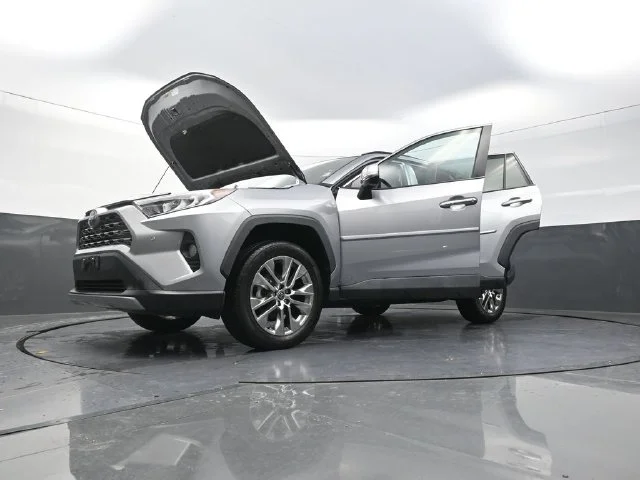 Used 2021 Silver Toyota Limited image 41