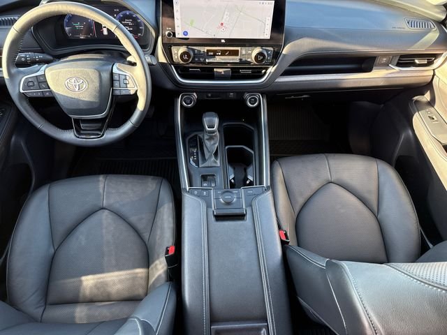 Used 2025 White Toyota Limited image 11