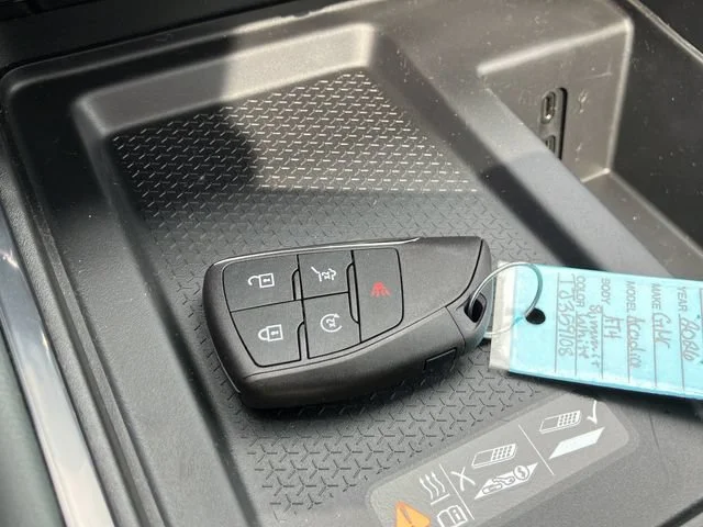 2026 GMC Acadia AT4 - Photo 12