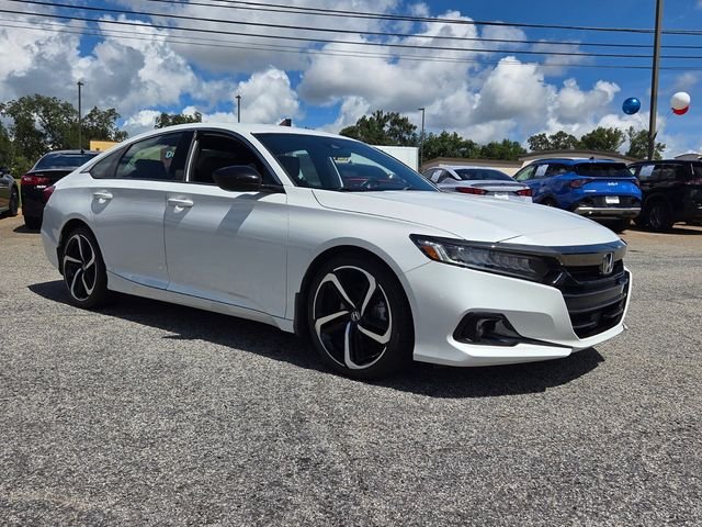 Used 2022  Honda Sport image 1