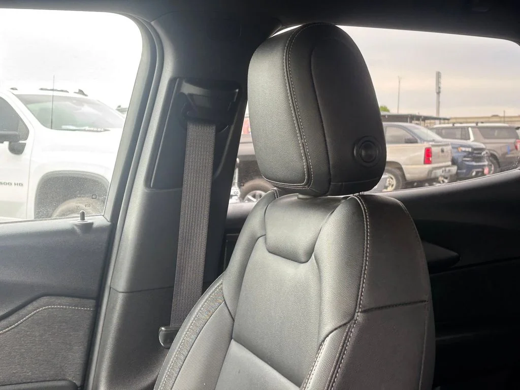 Used 2022 Red Chevrolet ACTIV image 12