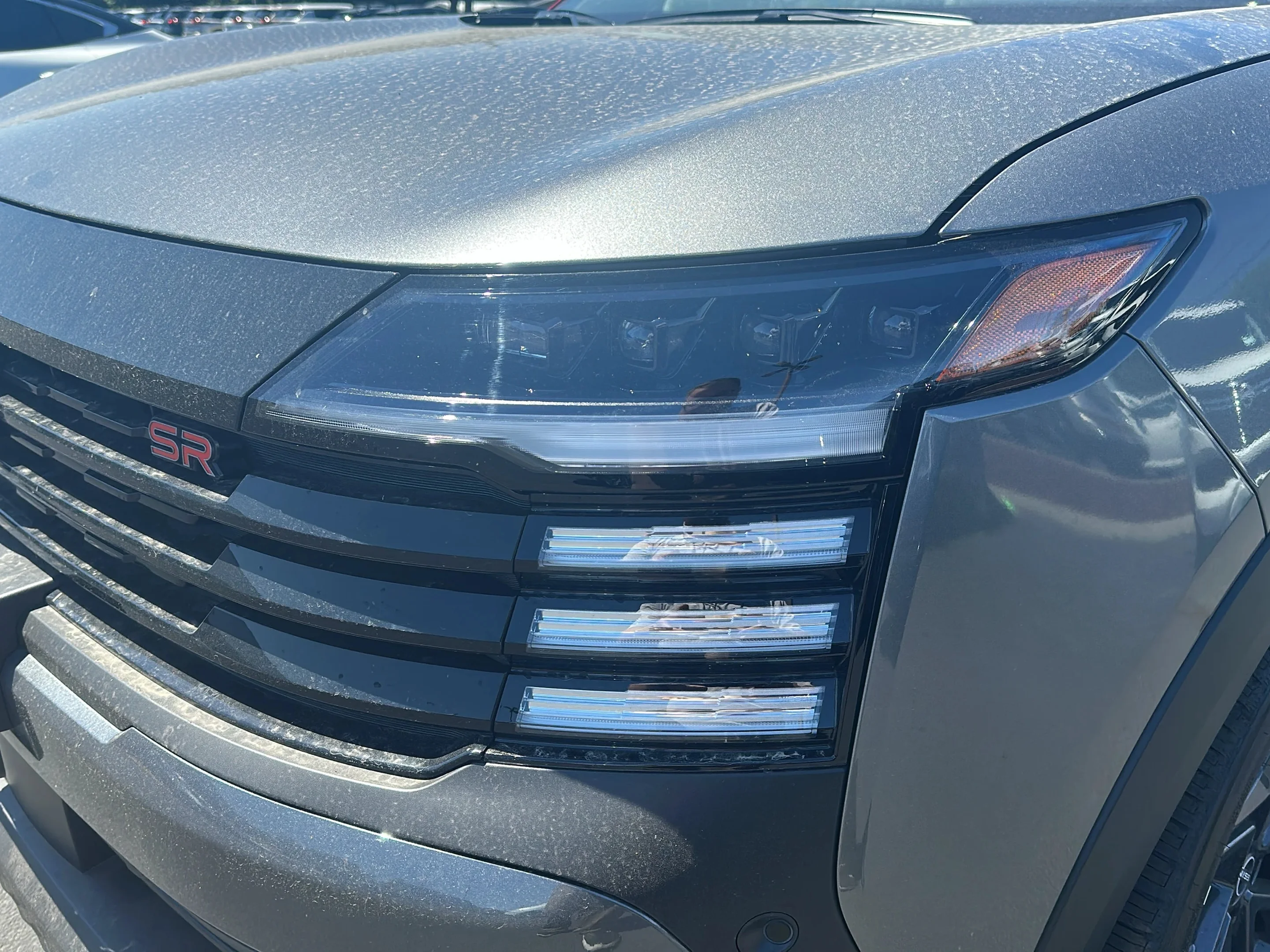 New 2026 Gun Metallic / Scarlet Ember Tintcoat Two-tone Nissan SR image 10