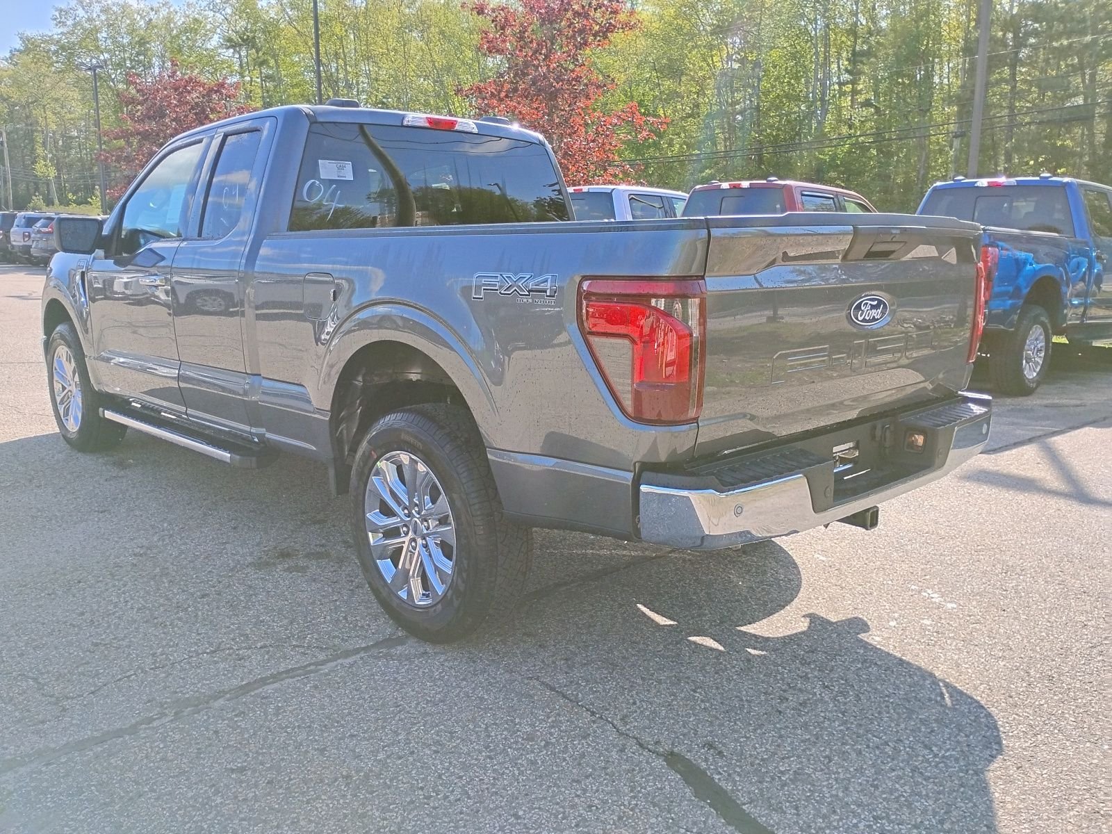 New 2026 Carbonized Gray Metallic Ford XLT image 5