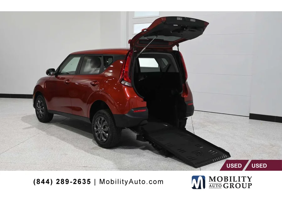 Used 2020 RED Kia LX Mobility Handicap Van image 1