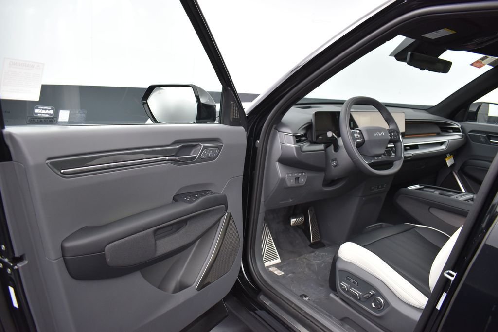 New 2026 Ebony Black Kia GT-Line AWD image 5