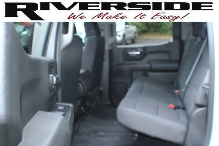 Used 2020 SILVER ICE METALLIC Chevrolet Custom image 13