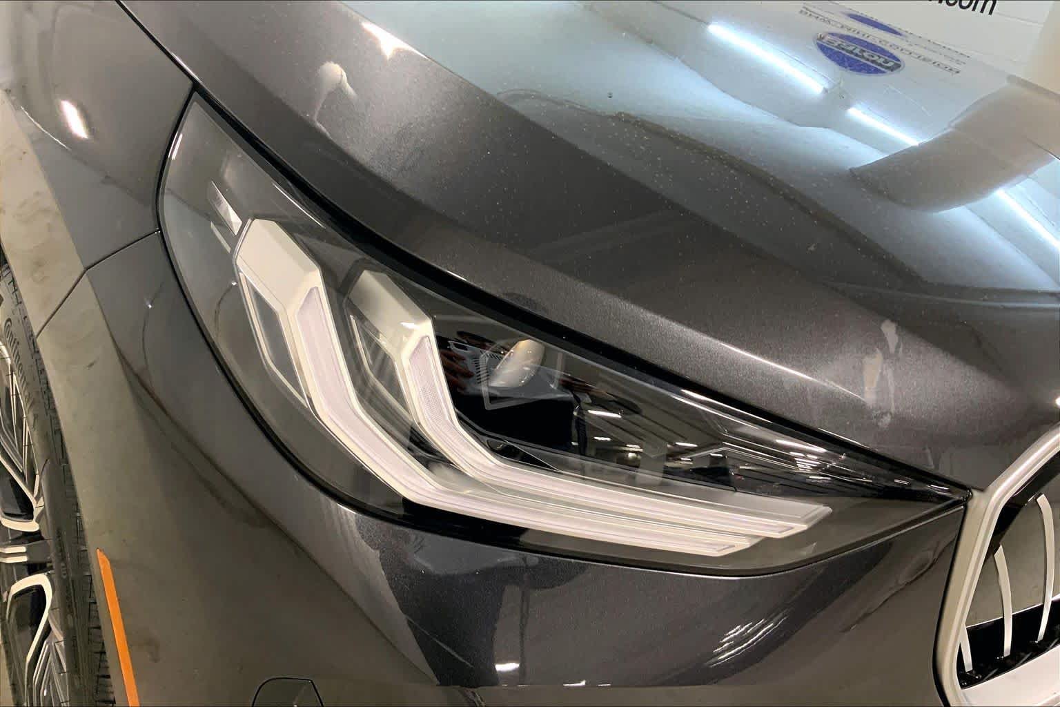 New 2026 Dark Graphite Metallic BMW 30 xDrive image 13