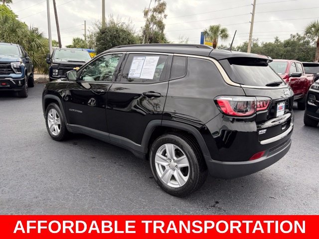 Used 2022 Black Jeep Latitude image 4