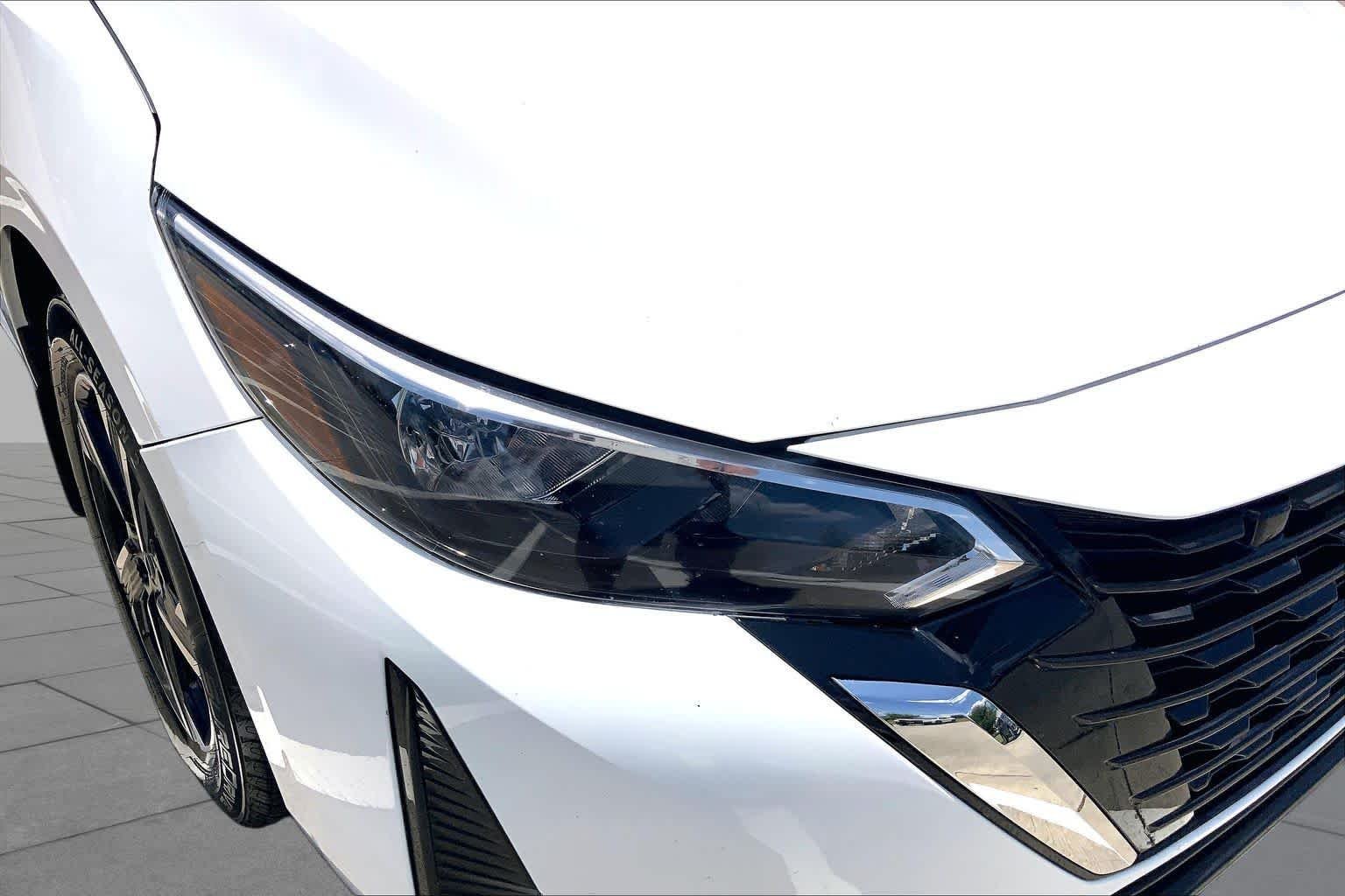 Used 2024 Fresh Powder Nissan SV image 27