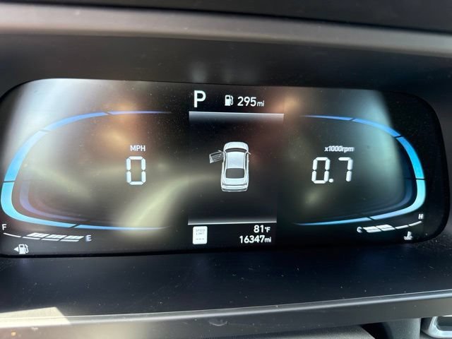 2025 Hyundai Elantra SEL - Photo 18