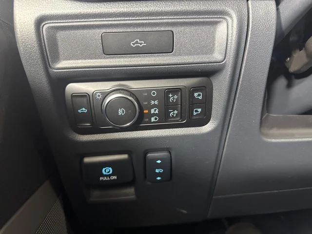 New 2026 Star White Metallic Tri-Coat Ford Lariat image 20