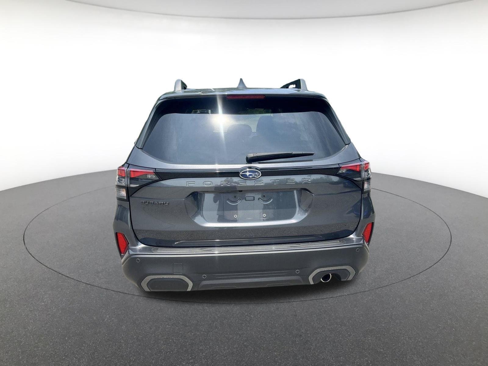 Used 2025 Magnetite Gray Metallic Subaru Limited image 6