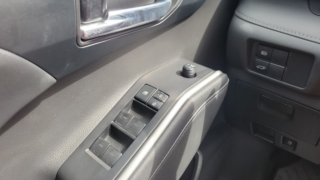 Certified Used 2022 Silver Toyota XLE image 20