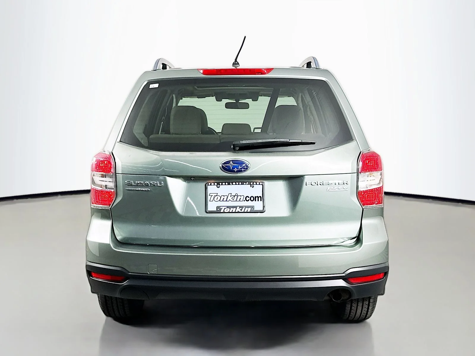 Used 2015 Green Subaru 2.5i Premium image 6